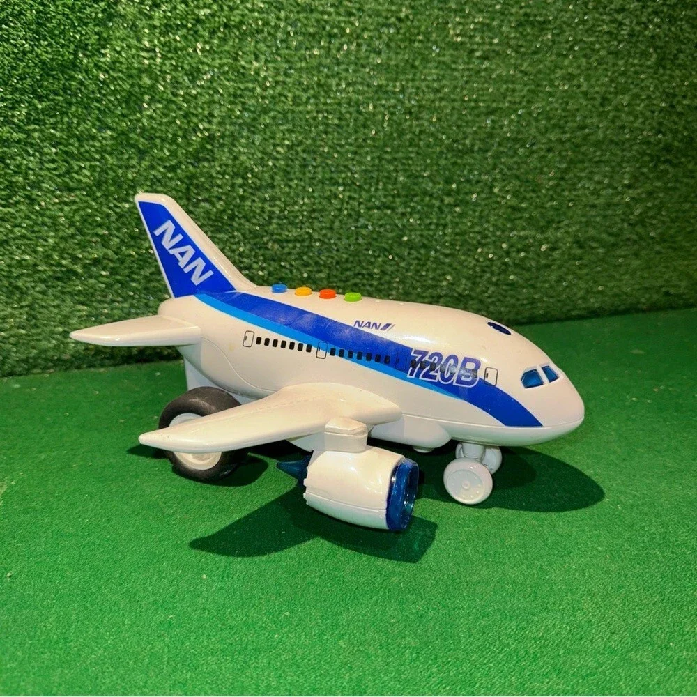 Vokodo Commercial Airplane Friction Powered Aviation Toy Push and Go 1:160 Scale